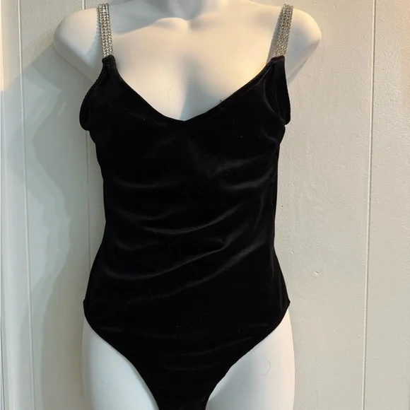 Elegant Black Velvet body suit Top with rhinestone straps size 8 - Picture 3 of 4